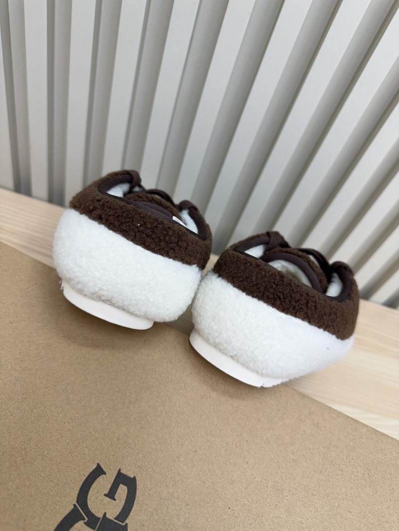 Ugg Flat Shoes